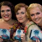 Ook de Ciske-sisters zijn blij met het castalbum van Ciske de Rat (foto Mieke Kreunen)